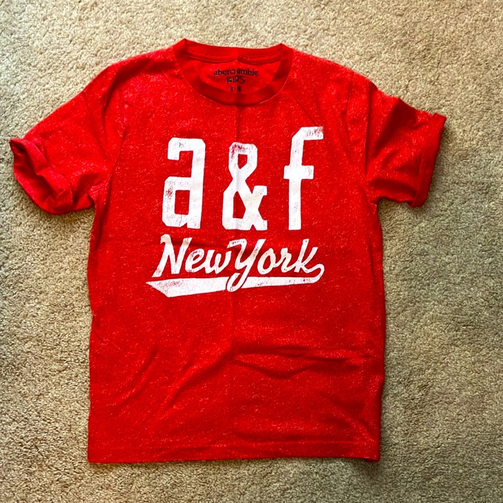 Boys size 9/10 Abercrombie t shirt.